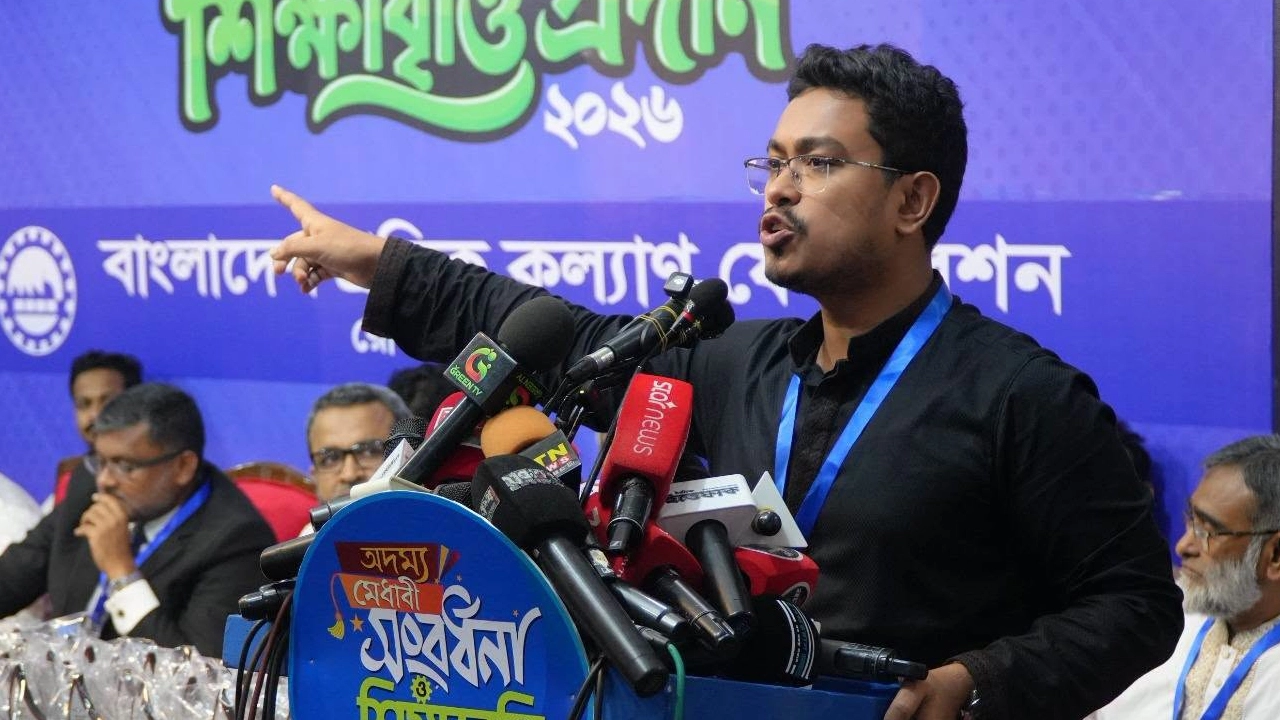 যুব উন্নয়নে প্রশ্নপত্র ফাঁসে সাদিক কায়েমের ৪ দাবি